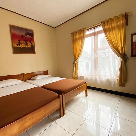 Rinjani Homestay Pangandaran Exterior photo
