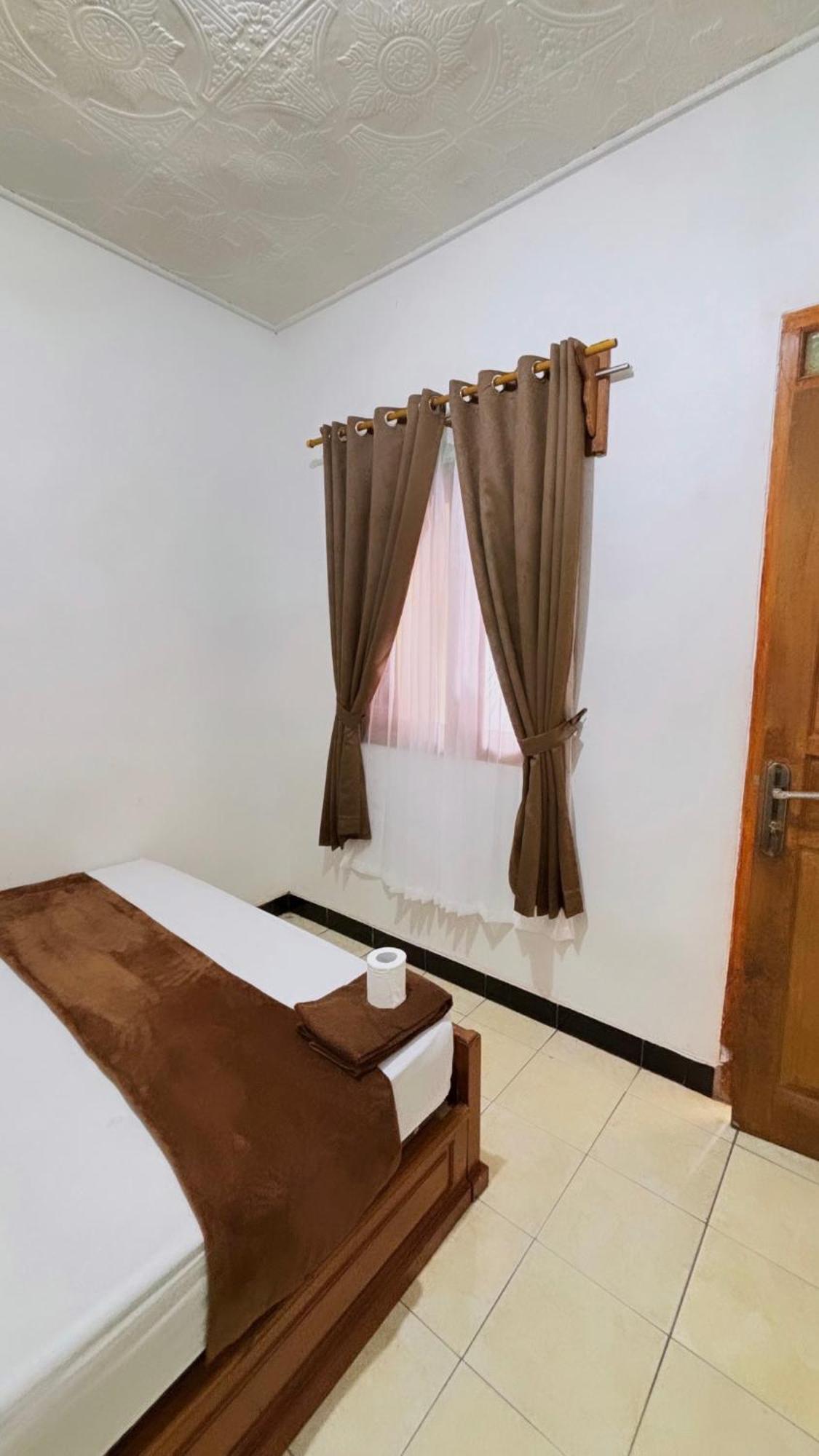 Rinjani Homestay Pangandaran Exterior photo